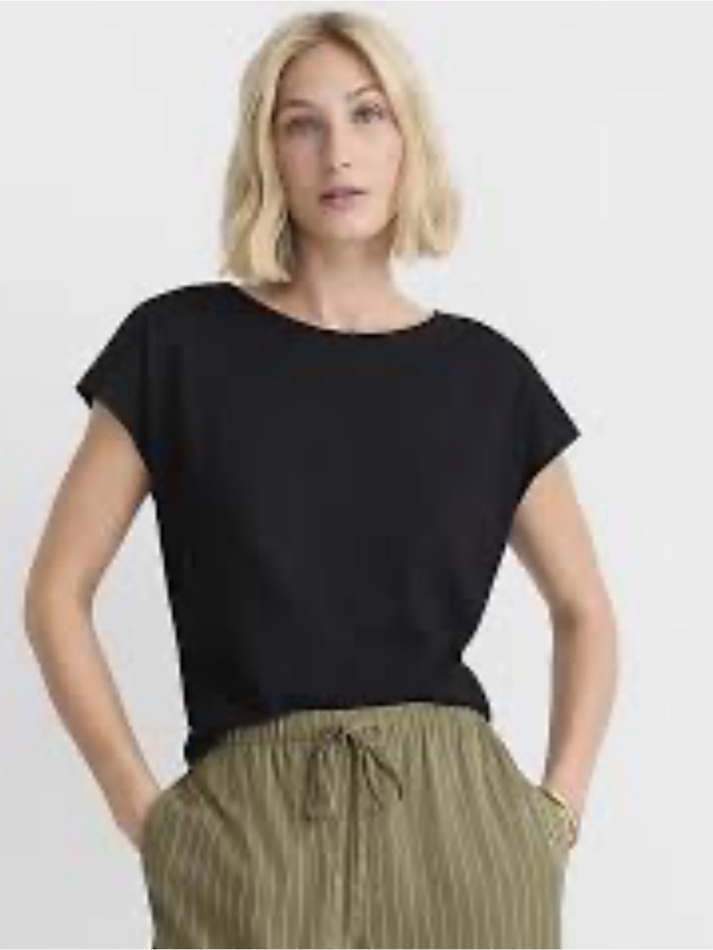 LOFT Modern Wedge Black Short Sleeve Crewneck Tee